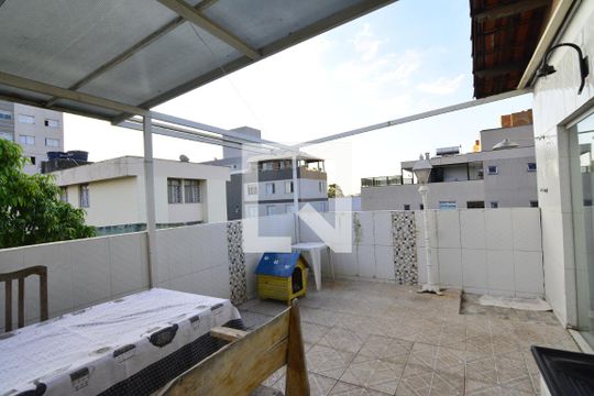 Área comum de casa à venda com 5 quartos, 311m² em Nova Granada, Belo Horizonte