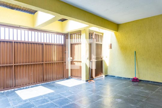 Garagem de casa à venda com 3 quartos, 280m² em Jardim Celeste, São Paulo