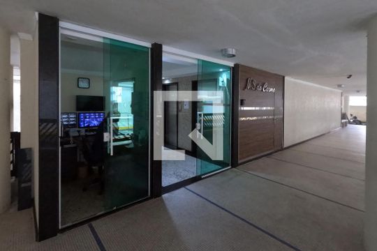 Área Comum - Entrada do Bloco  de kitnet/studio para alugar com 1 quarto, 32m² em Boqueirão, Santos