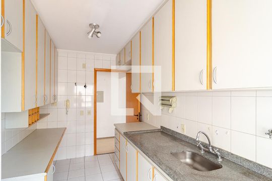 Cozinha de apartamento à venda com 2 quartos, 64m² em Vila da Saúde, São Paulo