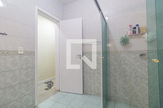 Banheiro do Quarto 3 de casa à venda com 3 quartos, 400m² em Pilarzinho, Curitiba