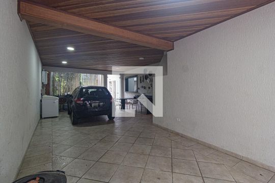 Área comum de casa à venda com 3 quartos, 400m² em Pilarzinho, Curitiba