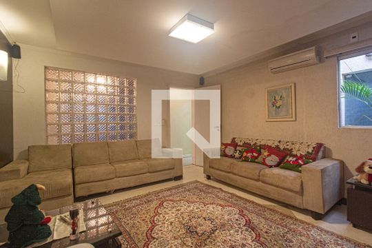 Sala 2 de casa para alugar com 3 quartos, 400m² em Pilarzinho, Curitiba