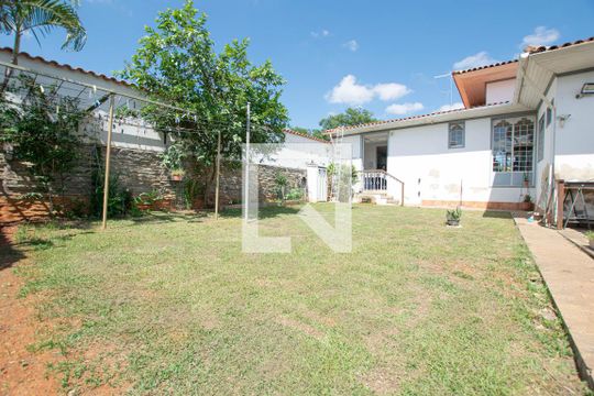 Quintal de casa à venda com 4 quartos, 2000m² em Recanto da Lagoa, Lagoa Santa