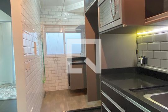 Cozinha de apartamento à venda com 2 quartos, 54m² em Parque Viana, Barueri