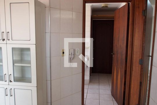 Cozinha de apartamento à venda com 3 quartos, 172m² em Jardim Pitangueiras I, Jundiaí