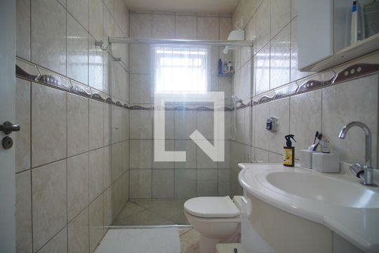 Banheiro da Suíte 1 de casa à venda com 3 quartos, 207m² em Cristo Rei, São Leopoldo