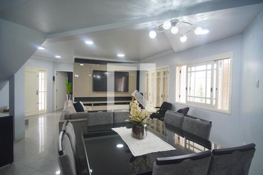 Sala  de casa à venda com 3 quartos, 207m² em Cristo Rei, São Leopoldo