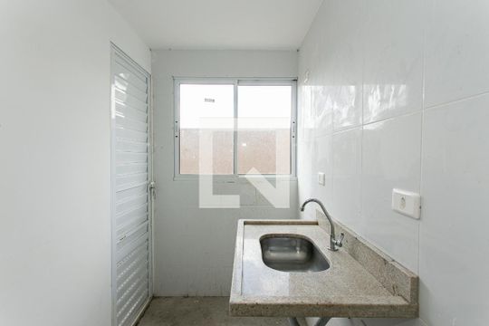 Cozinha de apartamento à venda com 2 quartos, 53m² em Vila Mazzei, São Paulo