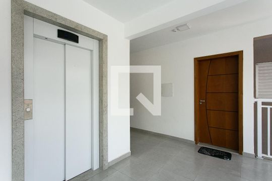 Área Comum - Elevador de apartamento à venda com 1 quarto, 39m² em Vila Mazzei, São Paulo