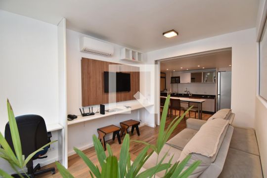 Sala de apartamento à venda com 1 quarto, 67m² em Centro, Curitiba