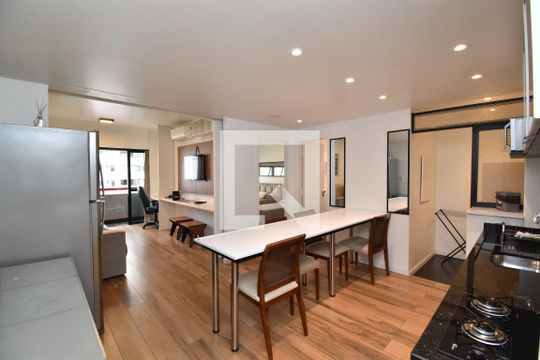Sala de Jantar de apartamento à venda com 1 quarto, 67m² em Centro, Curitiba