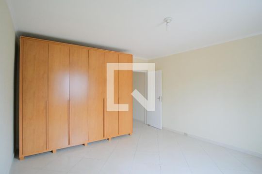 Quarto 2 de casa para alugar com 4 quartos, 150m² em Vila Carrão, São Paulo