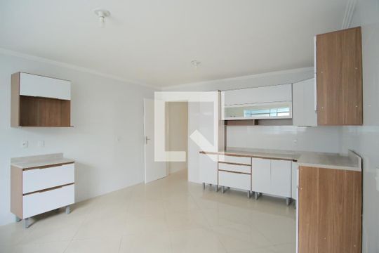 Cozinha de casa para alugar com 4 quartos, 150m² em Vila Carrão, São Paulo
