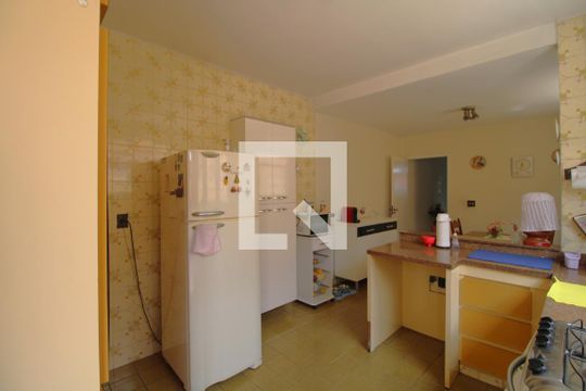 Cozinha de casa à venda com 3 quartos, 262m² em Jardim Itapeva, São Paulo