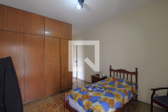 Suíte de casa à venda com 3 quartos, 262m² em Jardim Itapeva, São Paulo