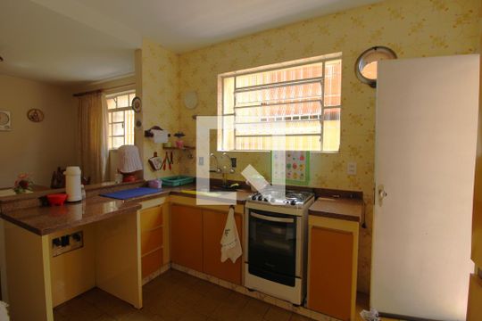 Cozinha de casa à venda com 3 quartos, 262m² em Jardim Itapeva, São Paulo