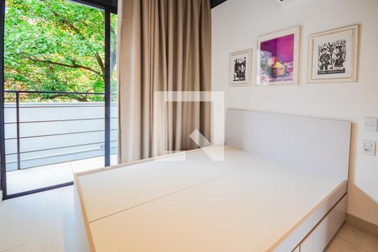 Sala/Cozinha de kitnet/studio para alugar com 1 quarto, 16m² em Vila Clementino, São Paulo