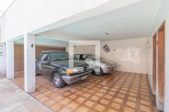Garagem de casa para alugar com 4 quartos, 385m² em Brooklin Paulista, São Paulo
