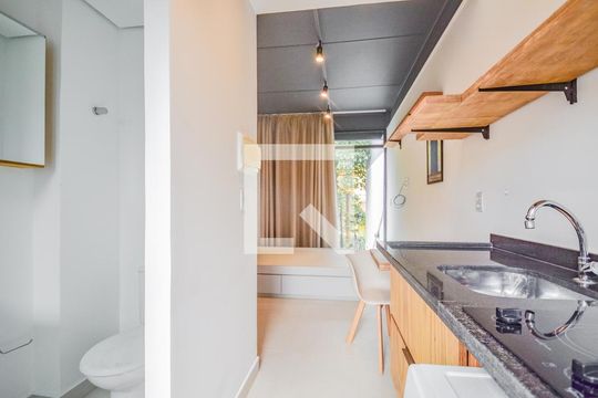 Cozinha de kitnet/studio para alugar com 1 quarto, 18m² em Vila Clementino, São Paulo