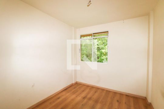 Quarto 2 de apartamento para alugar com 2 quartos, 58m² em Campo Comprido, Curitiba