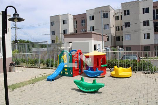 Playgrou de apartamento para alugar com 2 quartos, 50m² em Pedra Azul, Contagem