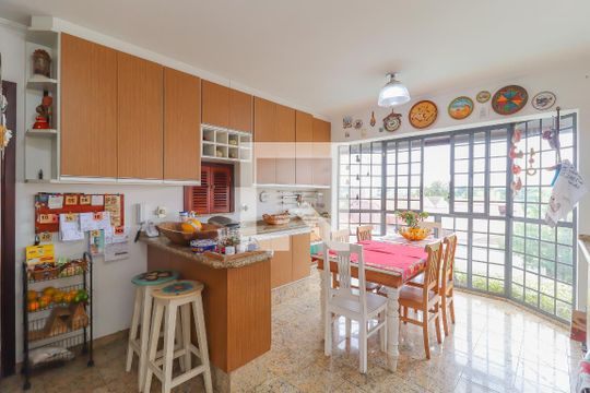 Cozinha de casa de condomínio à venda com 5 quartos, 420m² em Portal do Paraíso I, Jundiaí