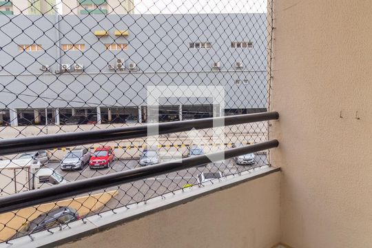 Sacada de apartamento para alugar com 2 quartos, 57m² em Jaguaribe, Osasco