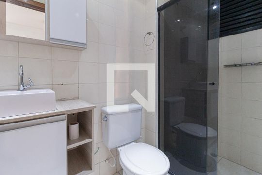 Banheiro de apartamento para alugar com 2 quartos, 57m² em Jaguaribe, Osasco