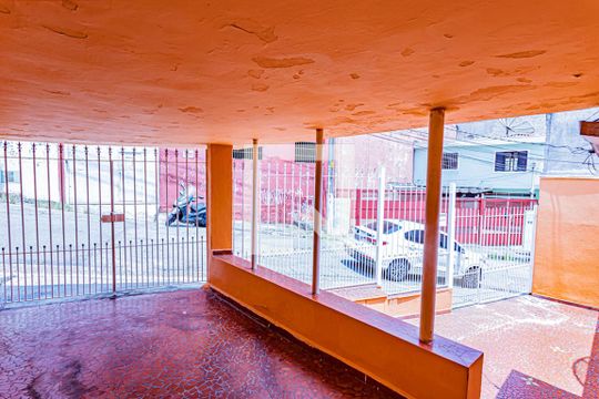 Garagem de casa à venda com 2 quartos, 134m² em Vila Pereira Barreto, São Paulo