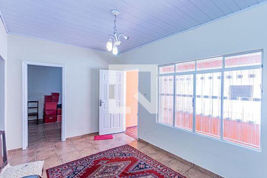 Casa à venda com 2 quartos, 134m² em Vila Pereira Barreto, São Paulo