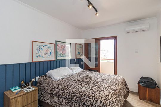 Quarto 1 suite de apartamento para alugar com 1 quarto, 50m² em Independência, Porto Alegre