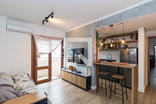 Sala de apartamento para alugar com 1 quarto, 50m² em Independência, Porto Alegre