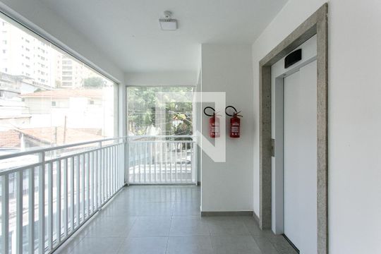 Área comum - Elevador de apartamento à venda com 1 quarto, 39m² em Vila Mazzei, São Paulo