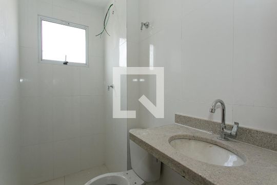 Banheiro de apartamento à venda com 1 quarto, 39m² em Vila Mazzei, São Paulo