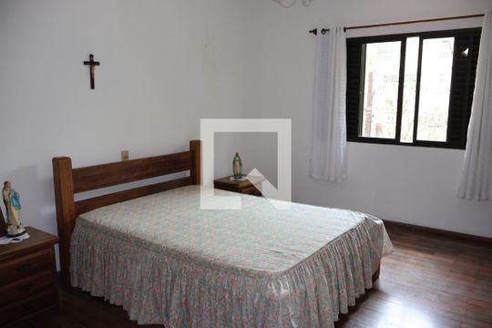 Quarto 1 de casa para alugar com 3 quartos, 216m² em Vila Euclides, São Bernardo do Campo