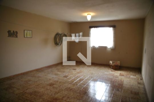 Garagem de casa para alugar com 3 quartos, 370m² em Vila Dusi, São Bernardo do Campo