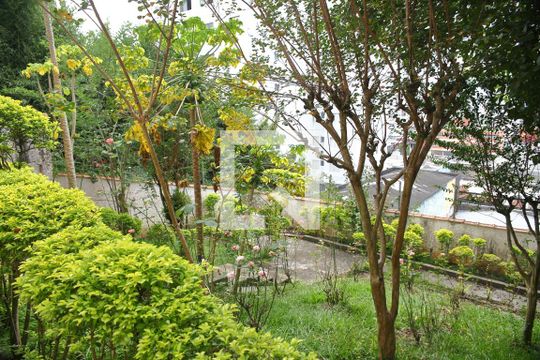 Área verde de casa para alugar com 3 quartos, 370m² em Vila Dusi, São Bernardo do Campo
