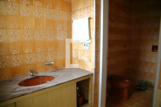 Lavado Sala de casa para alugar com 3 quartos, 370m² em Vila Dusi, São Bernardo do Campo