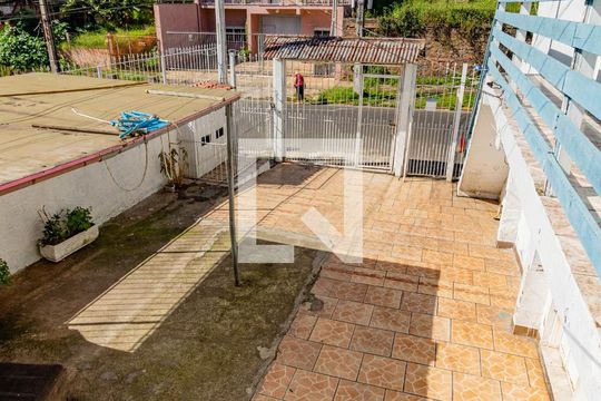 Casa à venda com 6 quartos, 350m² em São José, Canoas