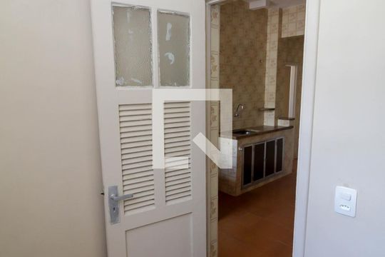 Quarto de Serviço de apartamento à venda com 3 quartos, 97m² em Centro, Rio de Janeiro