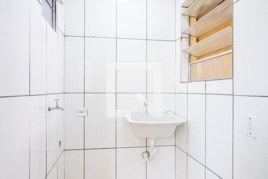 Área de Serviço de casa para alugar com 1 quarto, 50m² em Veloso, Osasco