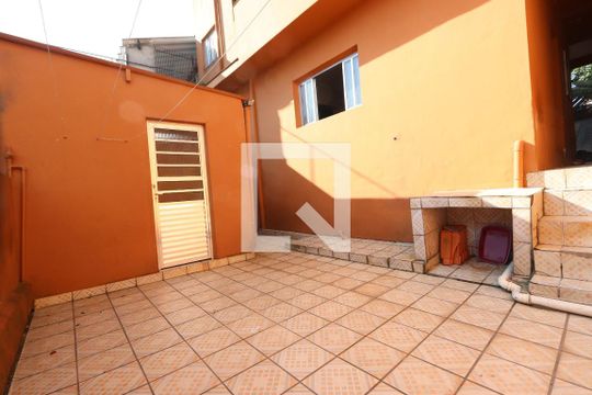 Quintal de casa para alugar com 2 quartos, 120m² em Vila Cardoso Franco, São Paulo
