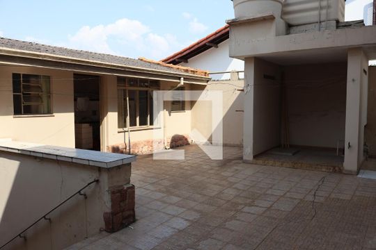 Quintal de casa à venda com 3 quartos, 320m² em Centro, São Bernardo do Campo
