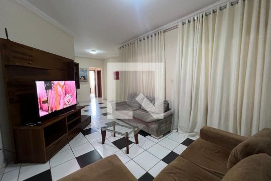 Sala de casa à venda com 3 quartos, 215m² em Colonial, Contagem