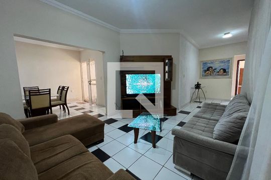 Sala de casa à venda com 3 quartos, 215m² em Colonial, Contagem