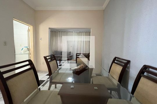 Sala de casa à venda com 3 quartos, 215m² em Colonial, Contagem
