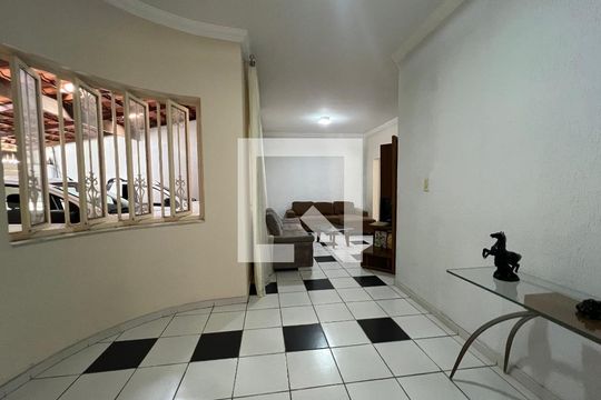 Sala de casa à venda com 3 quartos, 215m² em Colonial, Contagem