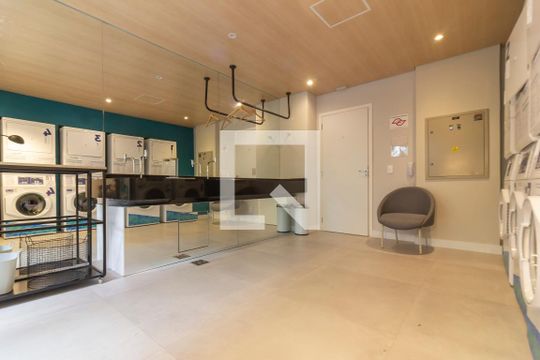 Área Comum - Lavanderia de kitnet/studio à venda com 1 quarto, 27m² em Pinheiros, São Paulo