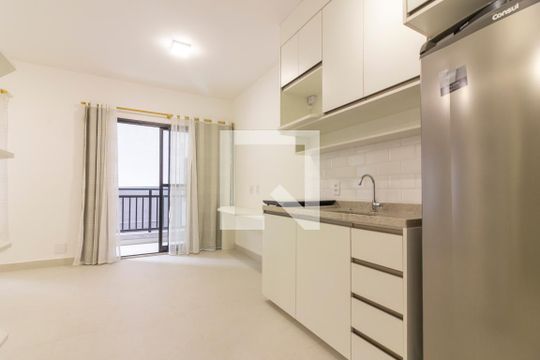 Cozinha de kitnet/studio à venda com 1 quarto, 27m² em Pinheiros, São Paulo